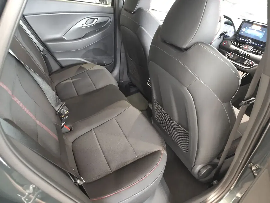 Hyundai i30 - Thumbnail 11