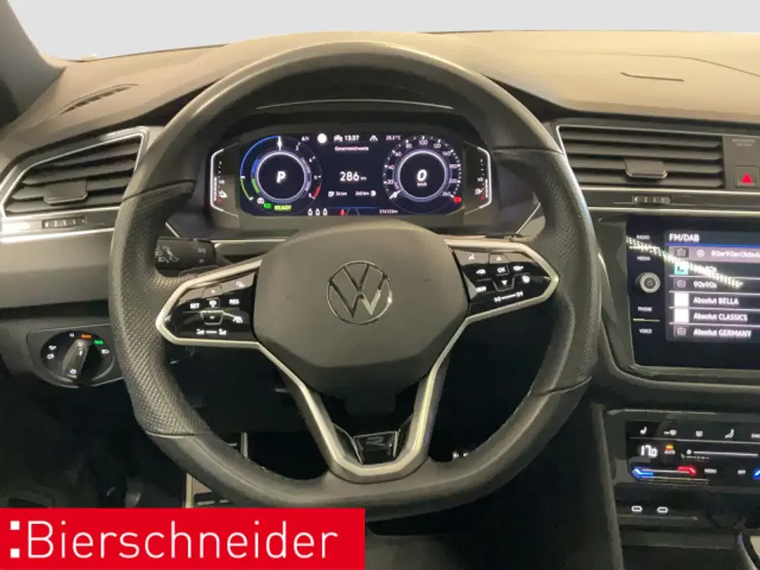 Volkswagen Tiguan - Thumbnail 9