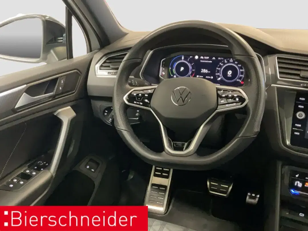 Volkswagen Tiguan - Thumbnail 10