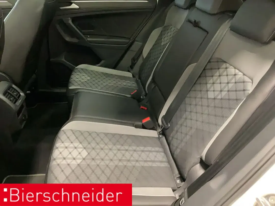 Volkswagen Tiguan - Thumbnail 11