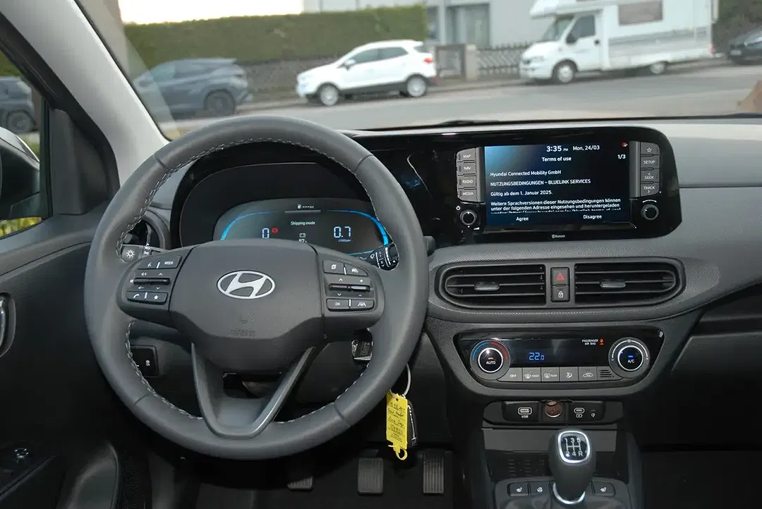 Hyundai i10 - Thumbnail 14