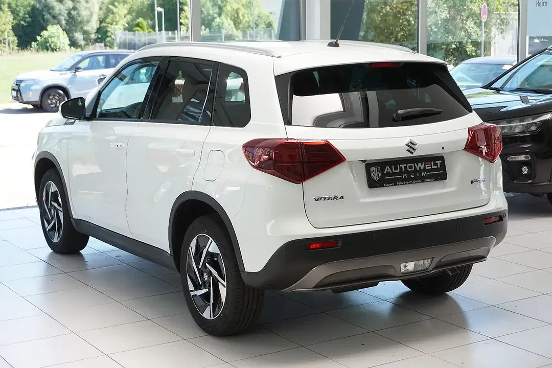 Suzuki Vitara - Thumbnail 3