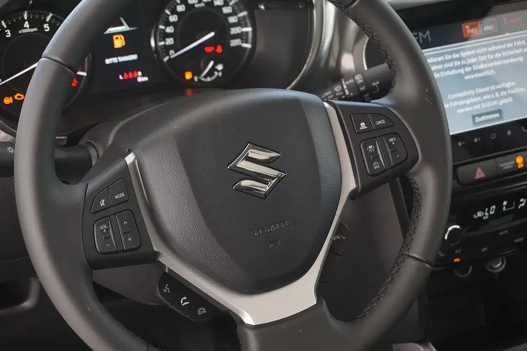 Suzuki Vitara - Thumbnail 7