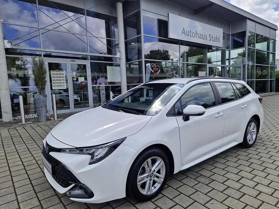 Toyota Corolla Hybrid Business Edition - foto 1