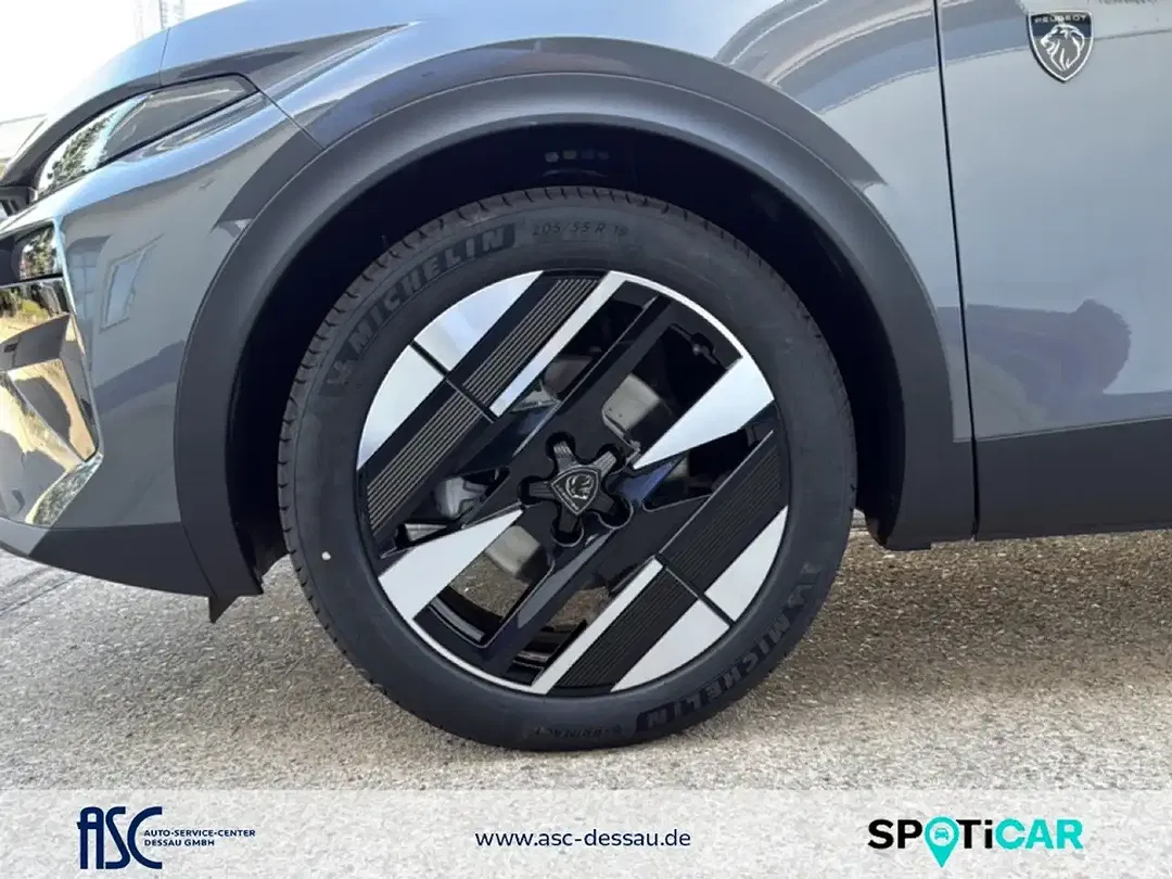 Peugeot 408 - Thumbnail 13