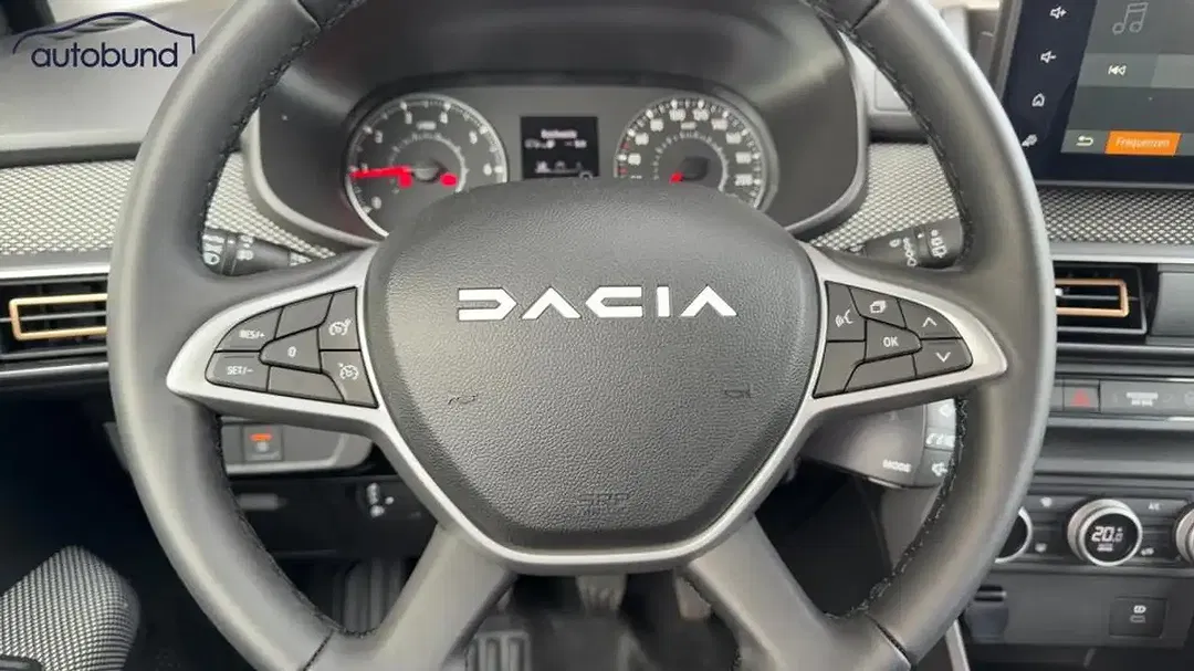 Dacia Sandero - Thumbnail 10
