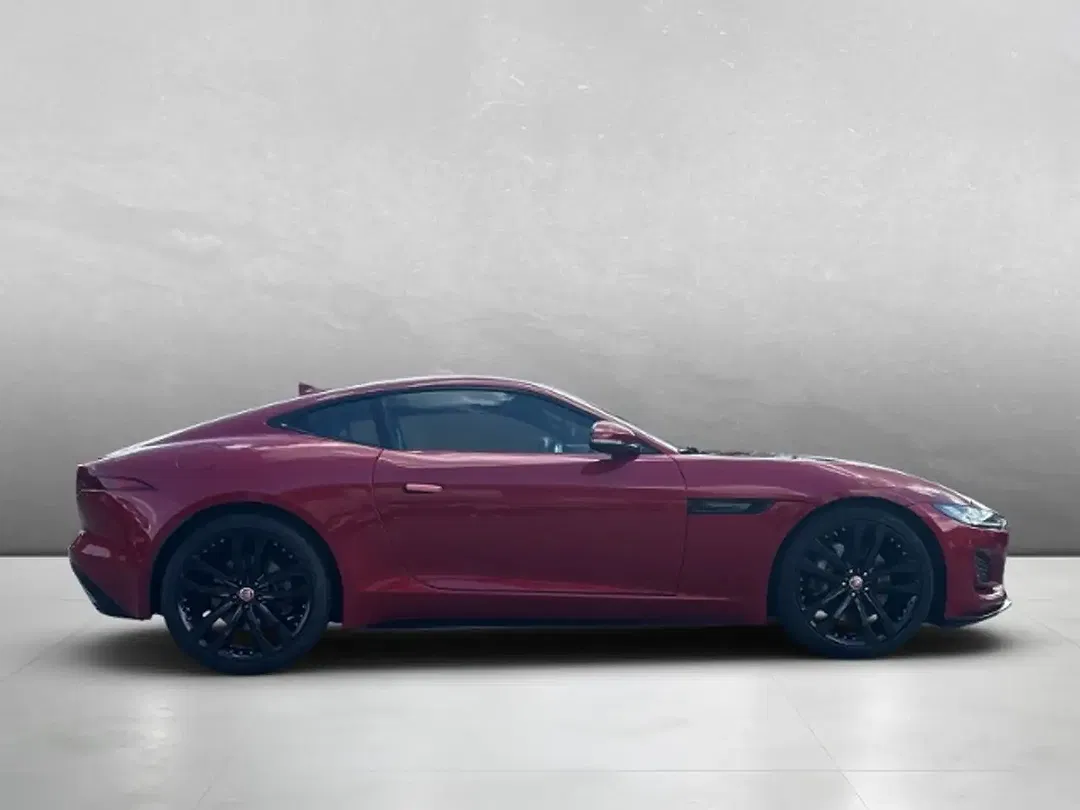 Jaguar F-Type - Thumbnail 6