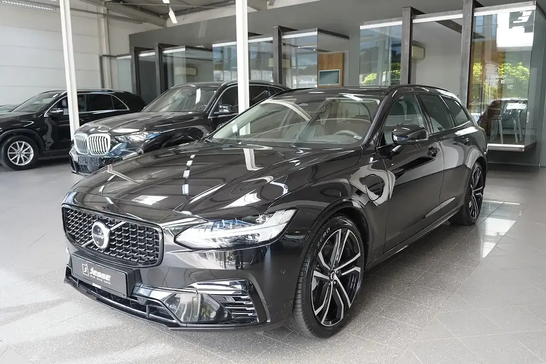 Volvo V90 T8 Ultimate Dark - foto 1