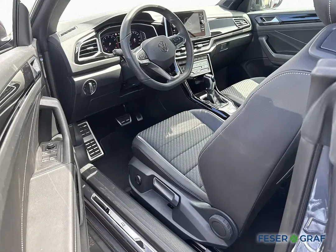 Volkswagen T-Roc - Thumbnail 10