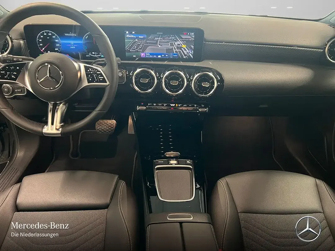 Mercedes-Benz A 250 - Thumbnail 12