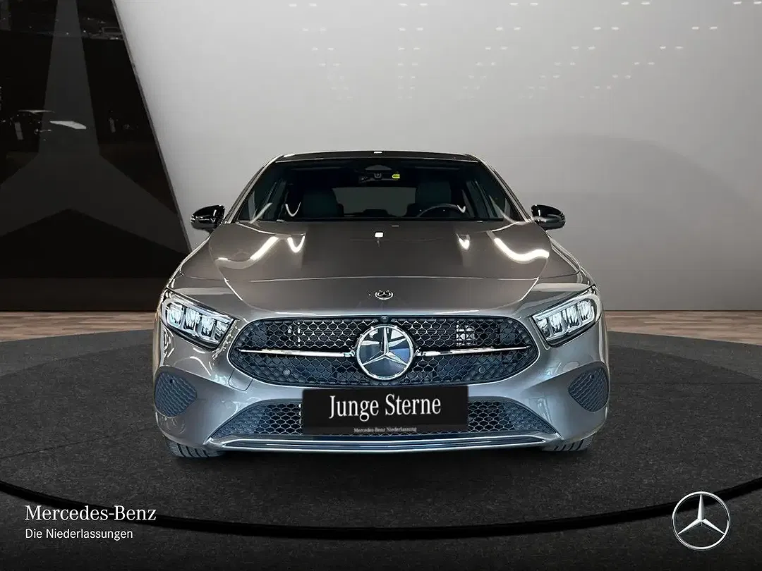 Mercedes-Benz A 250 - Thumbnail 2