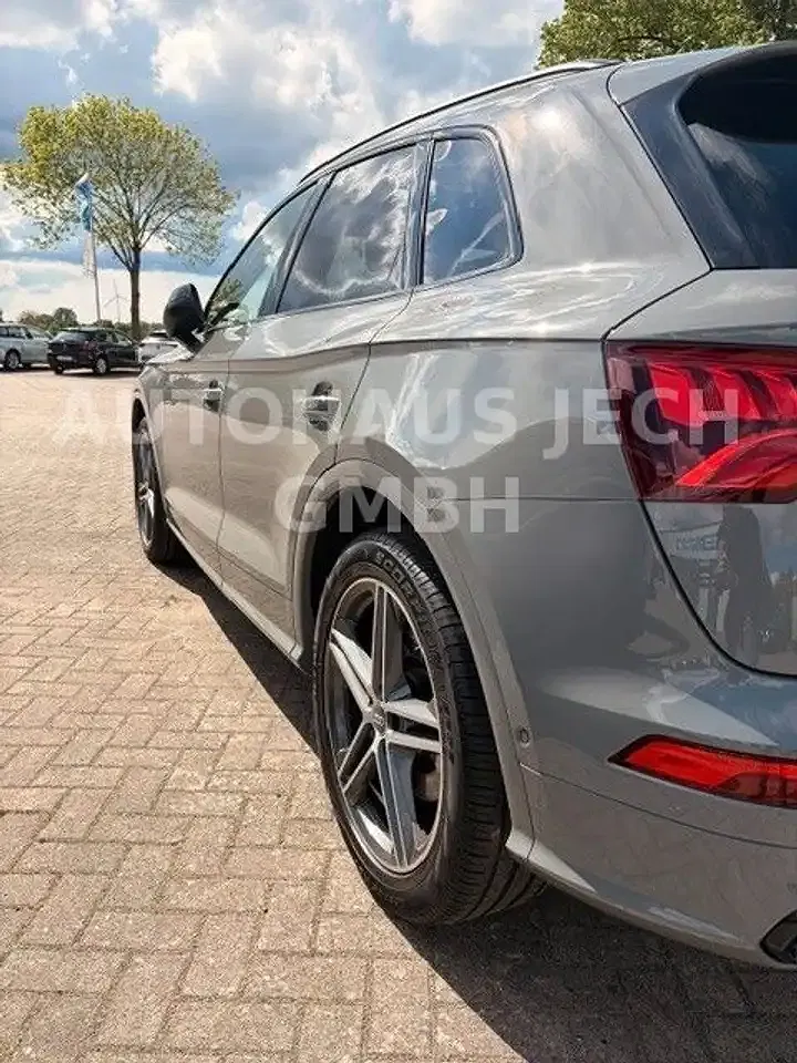 Audi SQ5 - Thumbnail 5