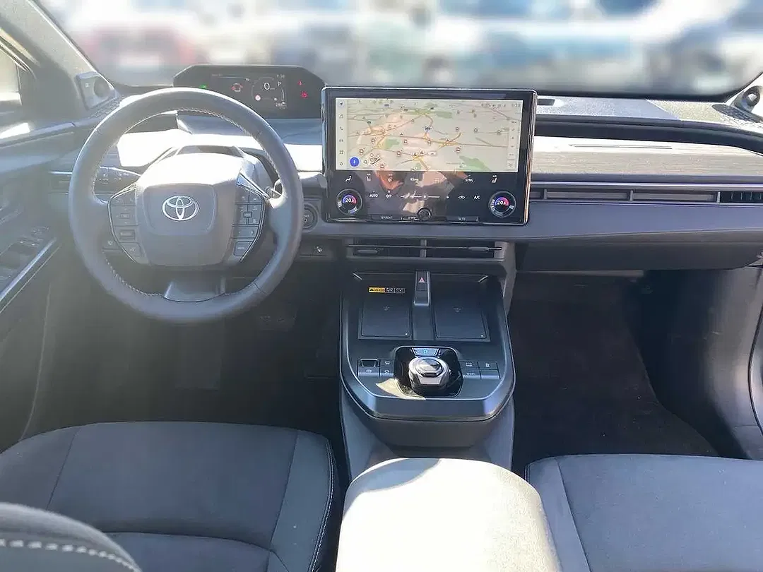 Toyota C-HR - Thumbnail 8