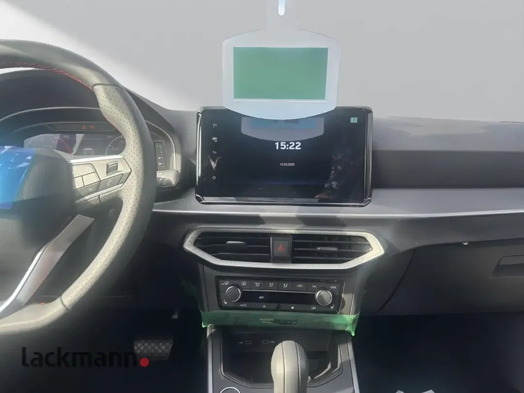 SEAT Arona - Thumbnail 13