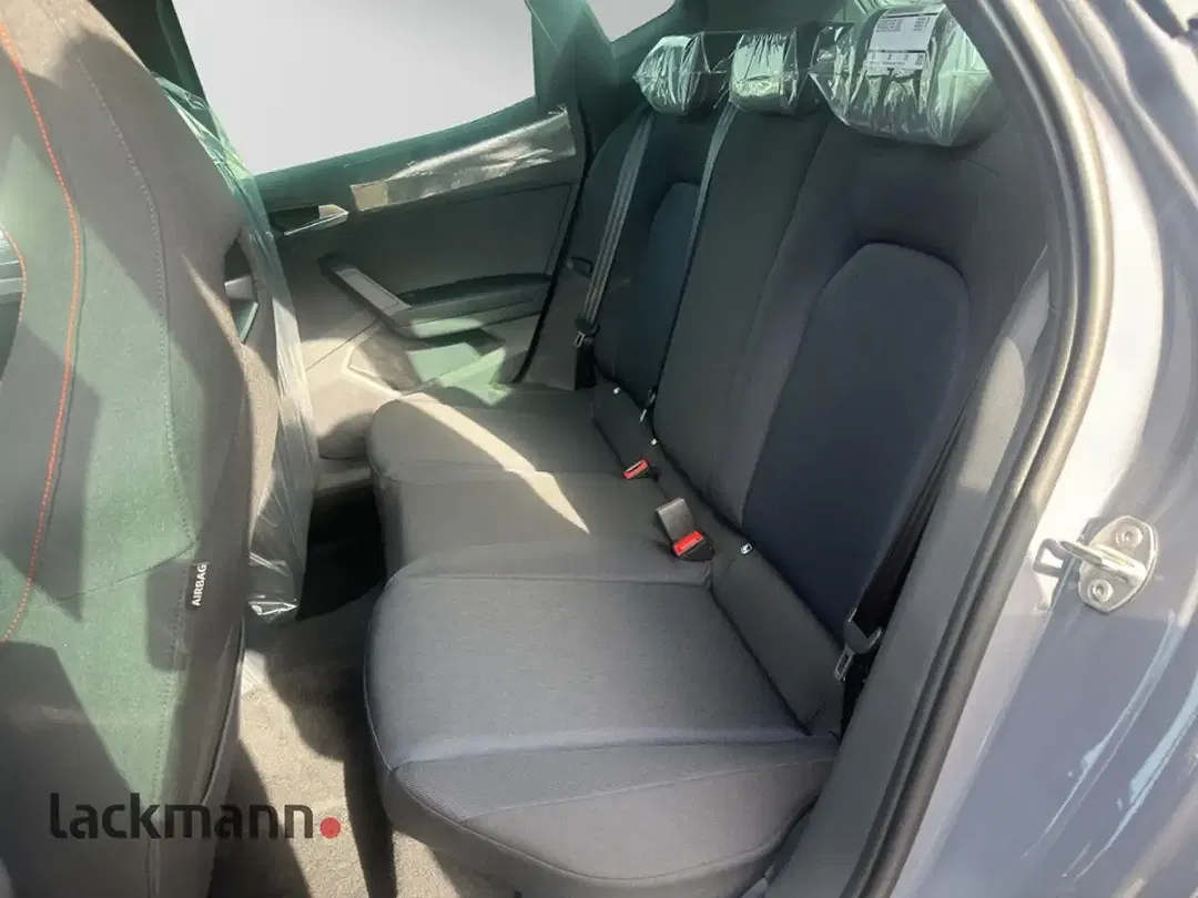 SEAT Arona - Thumbnail 9