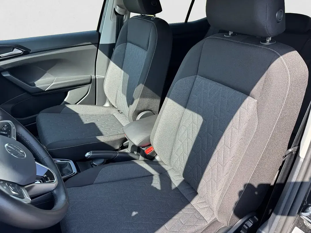 Volkswagen T-Cross - Thumbnail 8