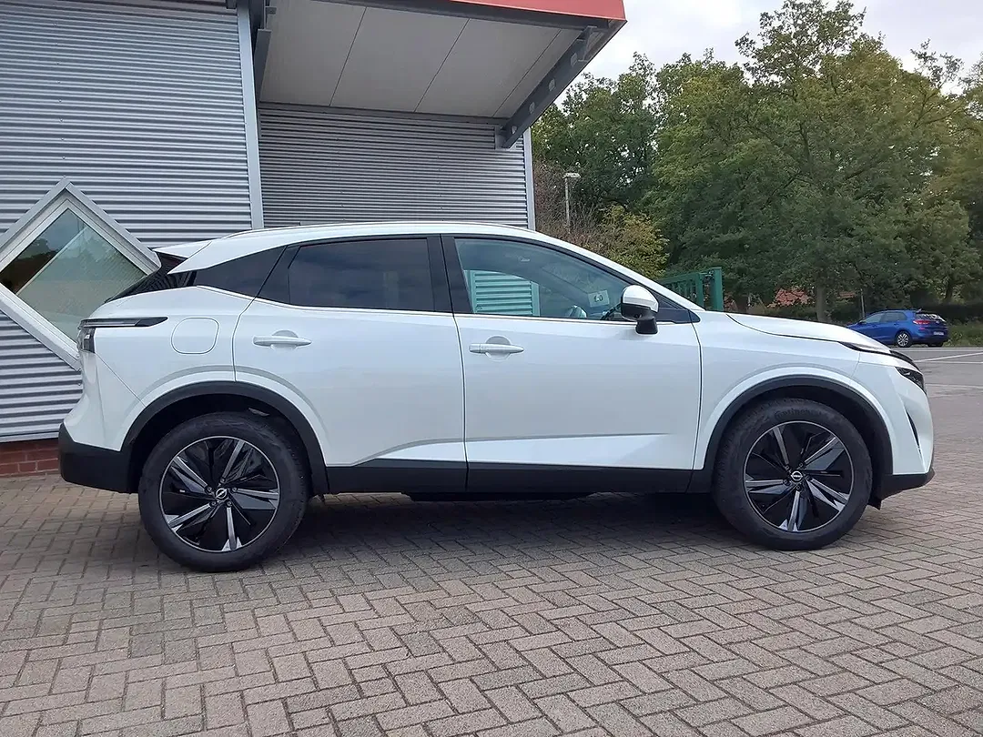 Nissan Qashqai - Thumbnail 3