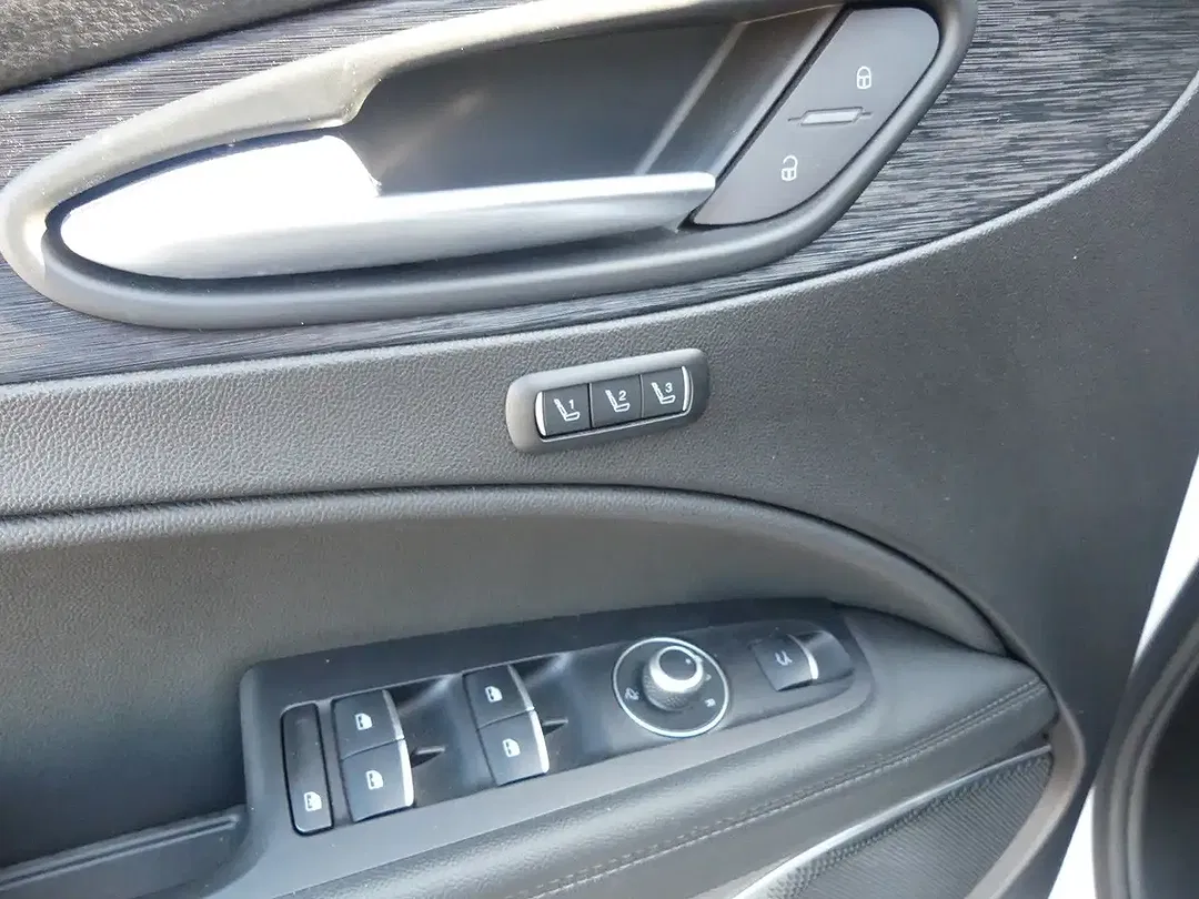 Alfa Romeo Stelvio - Thumbnail 14