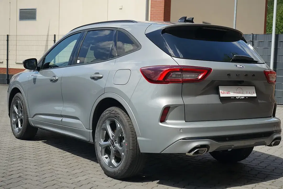 Ford Kuga - Thumbnail 3
