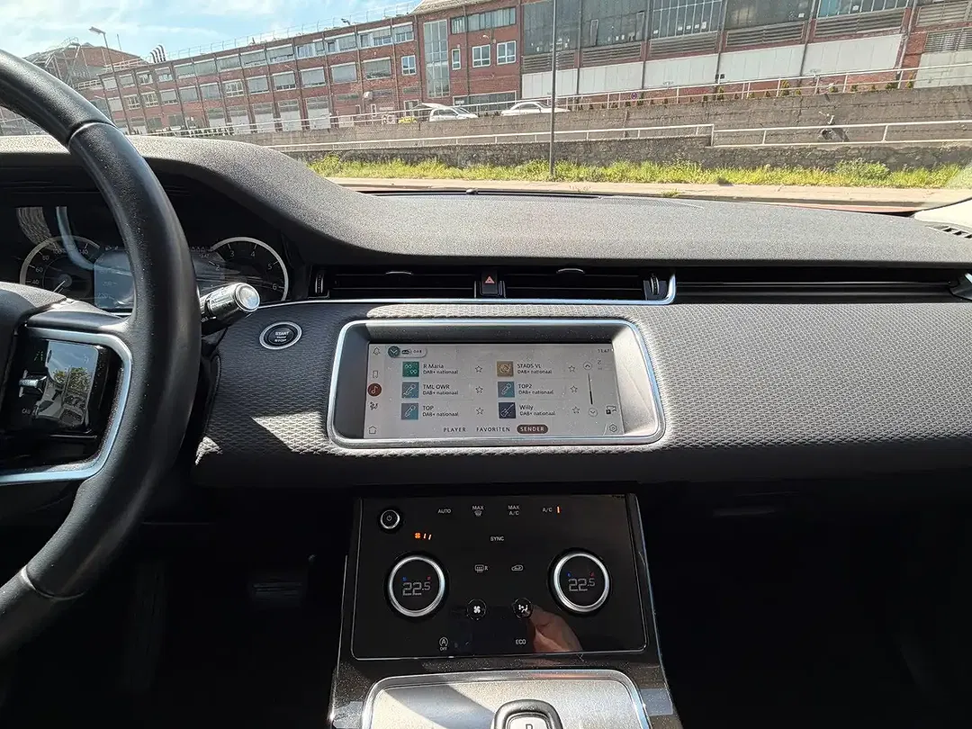 Land Rover Range Rover Evoque - Thumbnail 14