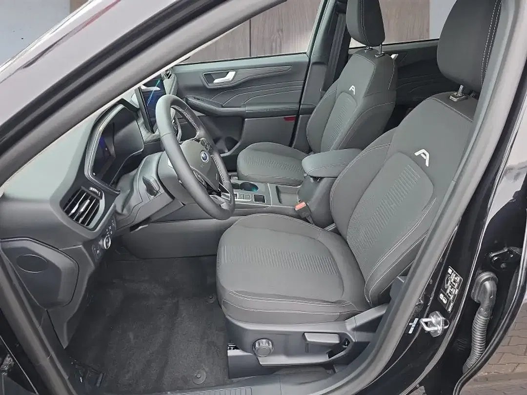 Ford Kuga - Thumbnail 10