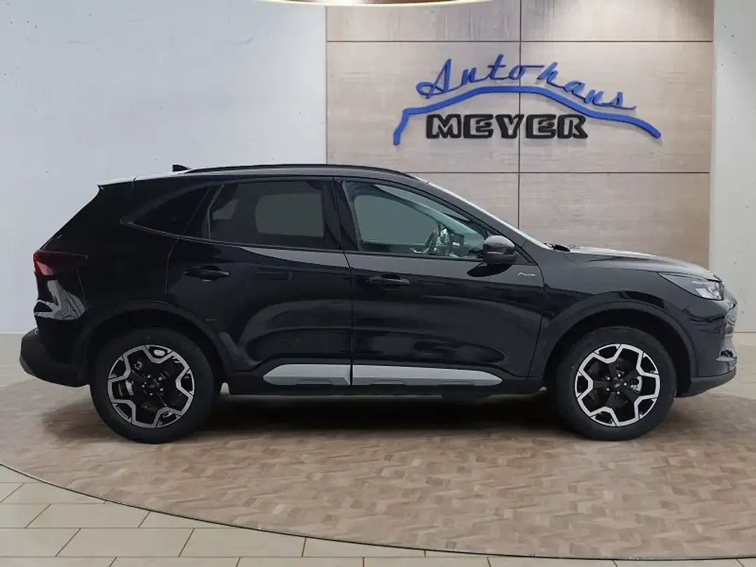 Ford Kuga - Thumbnail 6
