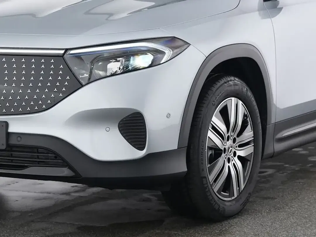 Mercedes-Benz EQB 250 - Thumbnail 2