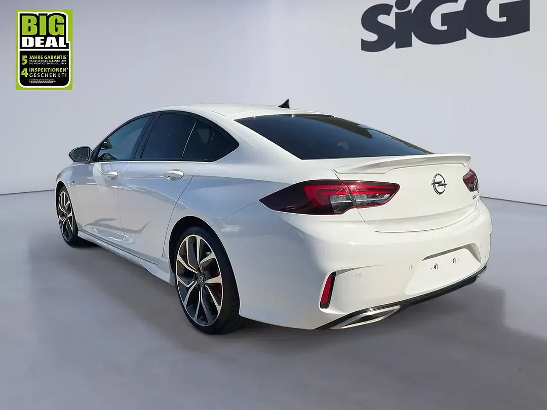 Opel Insignia - Thumbnail 3