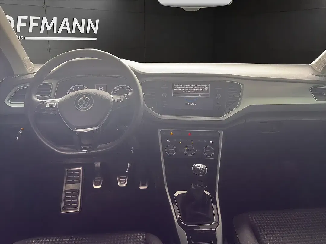 Volkswagen T-Roc - Thumbnail 8