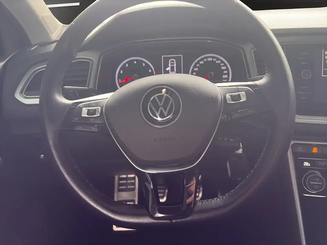 Volkswagen T-Roc - Thumbnail 9