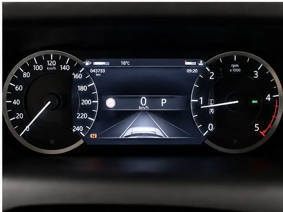 Land Rover Discovery Sport - Thumbnail 6