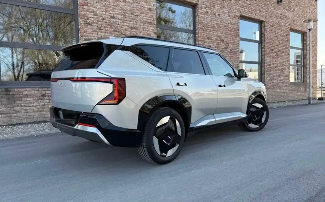 Kia EV5 - Thumbnail 3