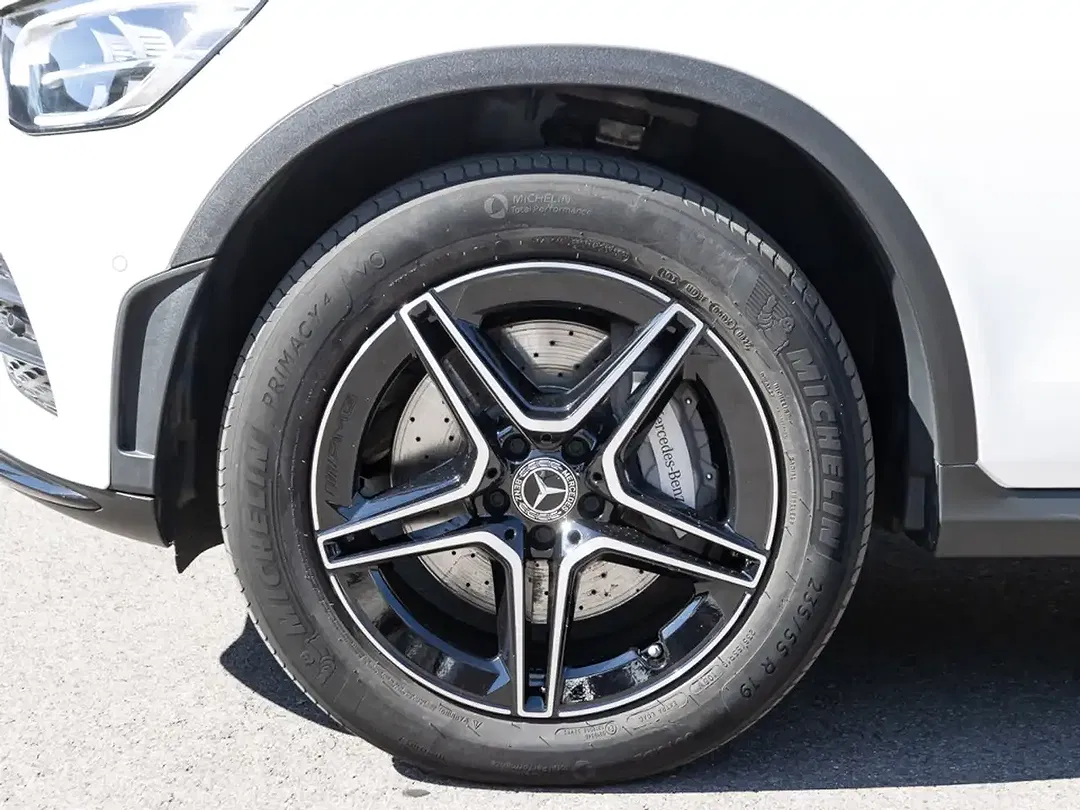 Mercedes-Benz GLC 300 - Thumbnail 9