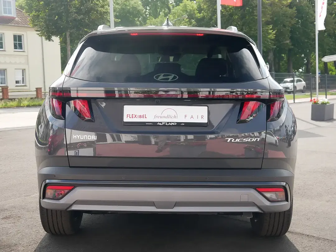 Hyundai TUCSON - Thumbnail 3