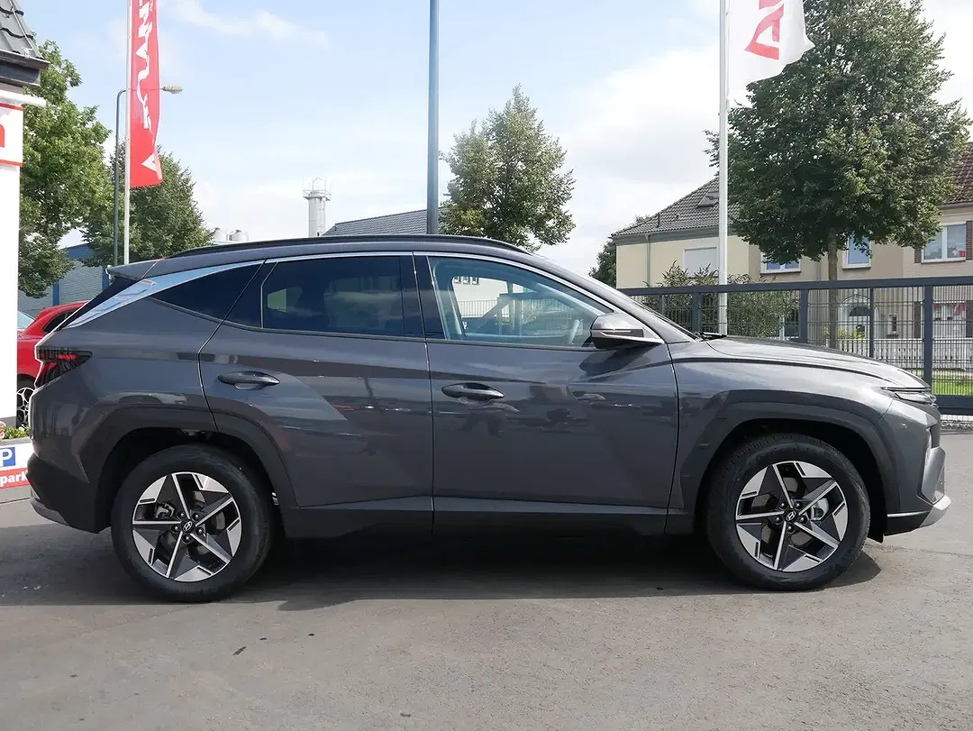 Hyundai TUCSON - Thumbnail 5