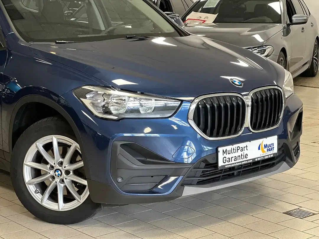 BMW X1 - Thumbnail 4