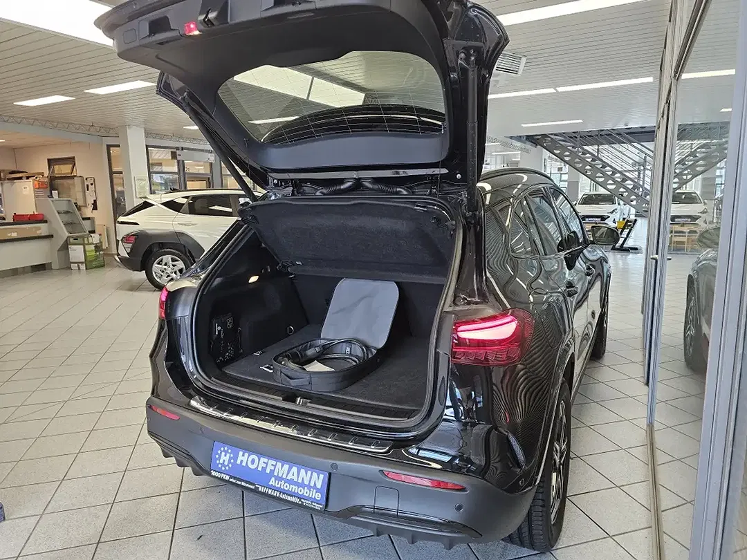 Mercedes-Benz EQA 250 - Thumbnail 3
