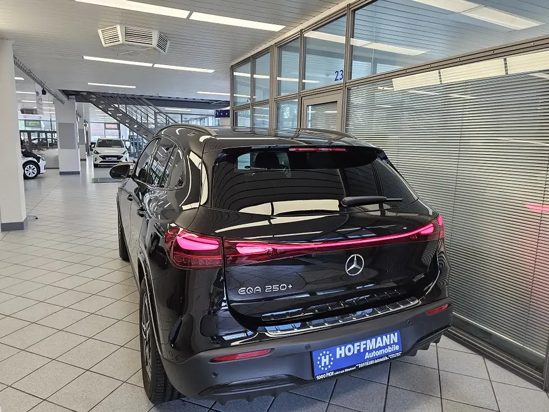 Mercedes-Benz EQA 250 - Thumbnail 7