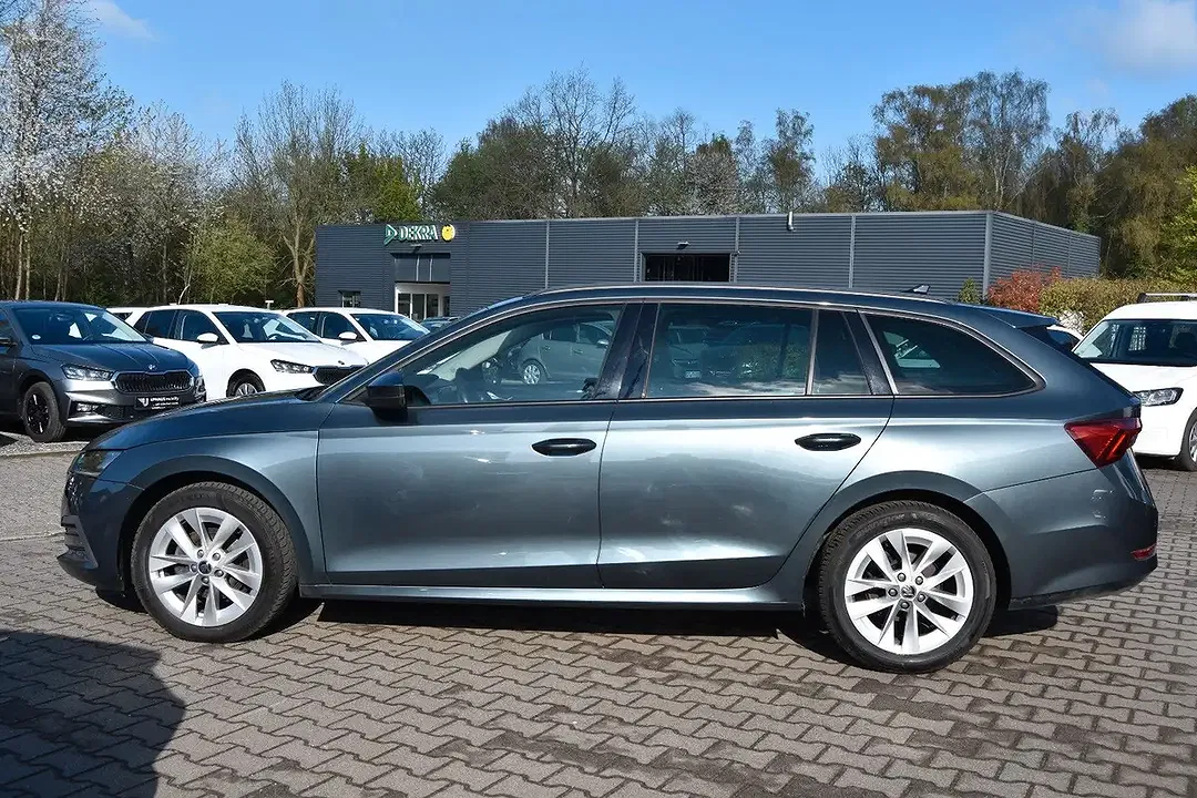 Skoda Octavia - Thumbnail 5