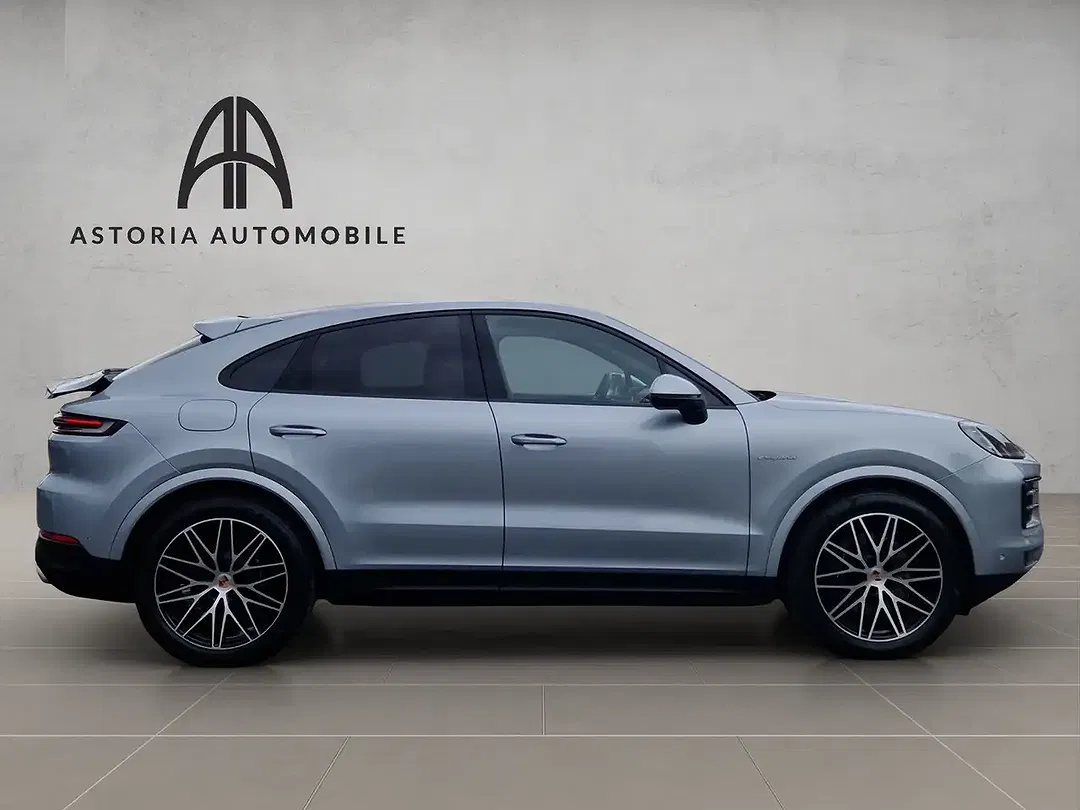 Porsche Cayenne - Thumbnail 4
