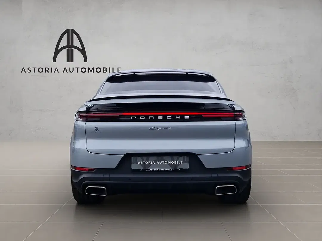 Porsche Cayenne - Thumbnail 6