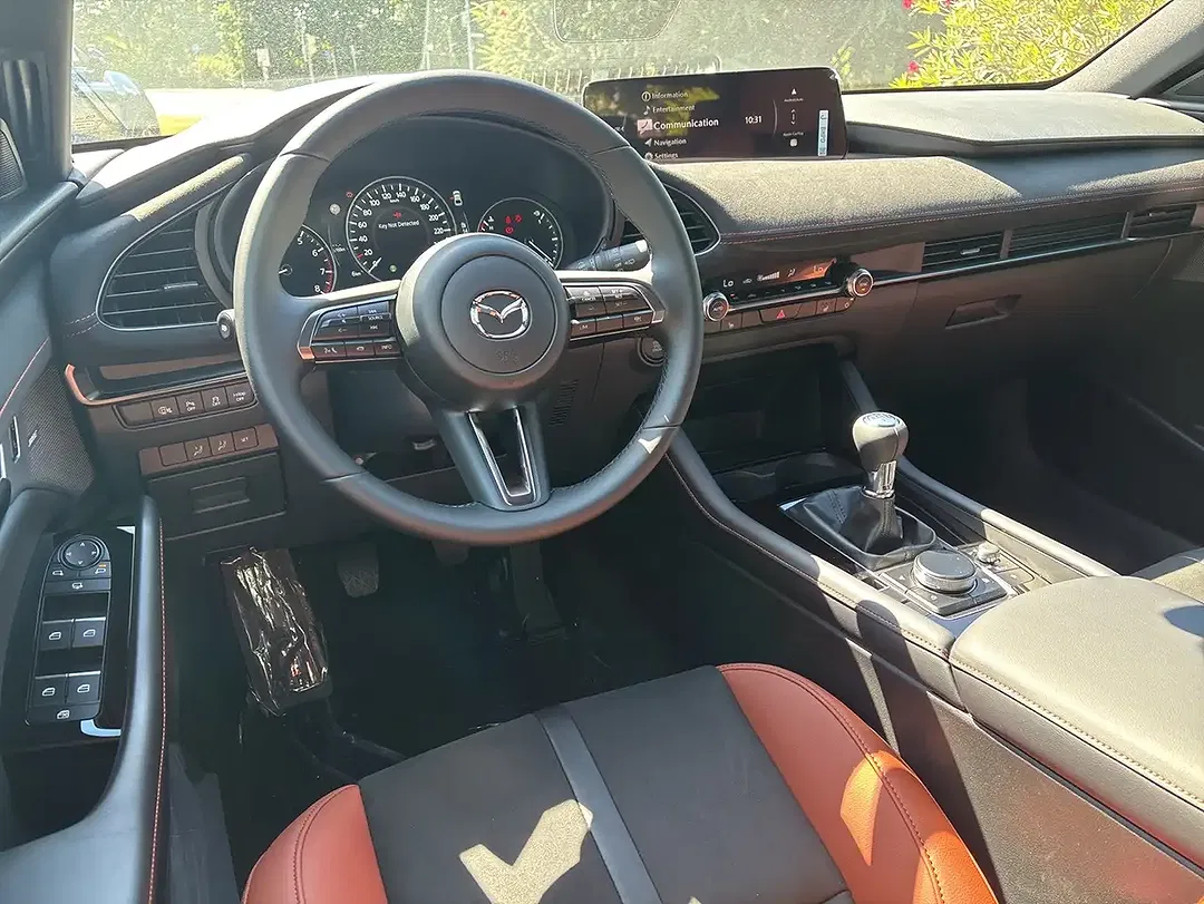 Mazda 3 - Thumbnail 7