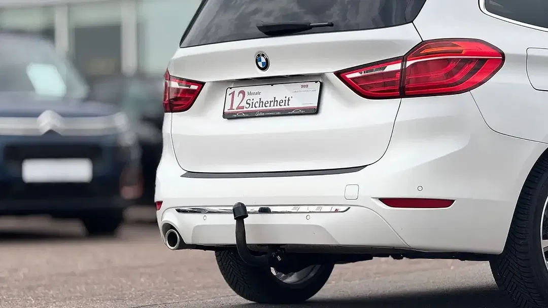 BMW 216 - Thumbnail 6