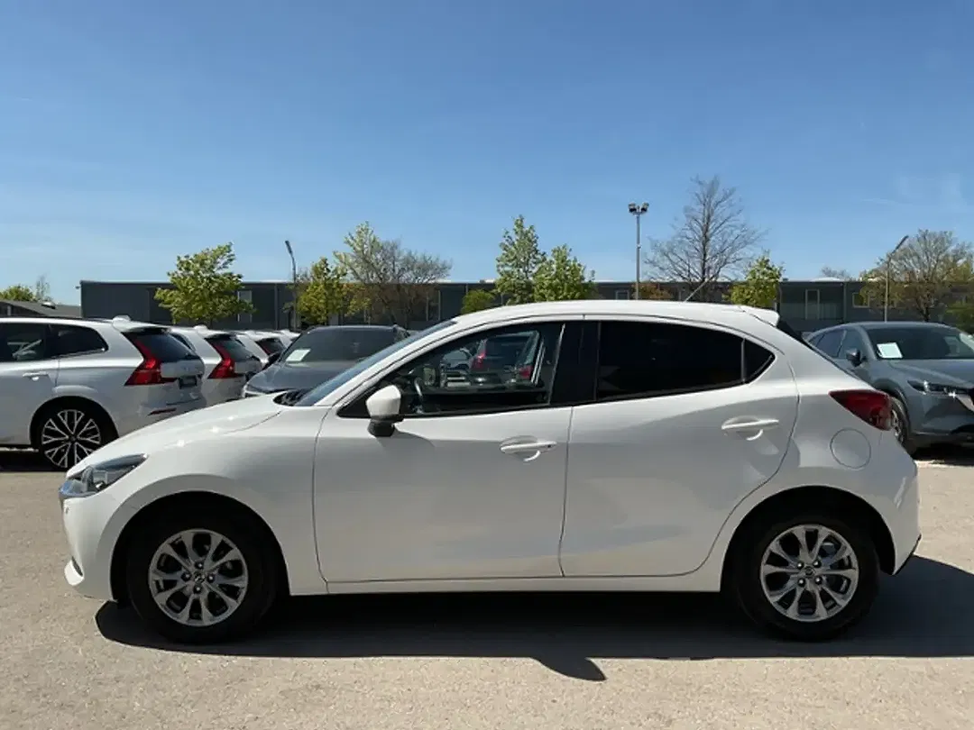 Mazda 2 - Thumbnail 4