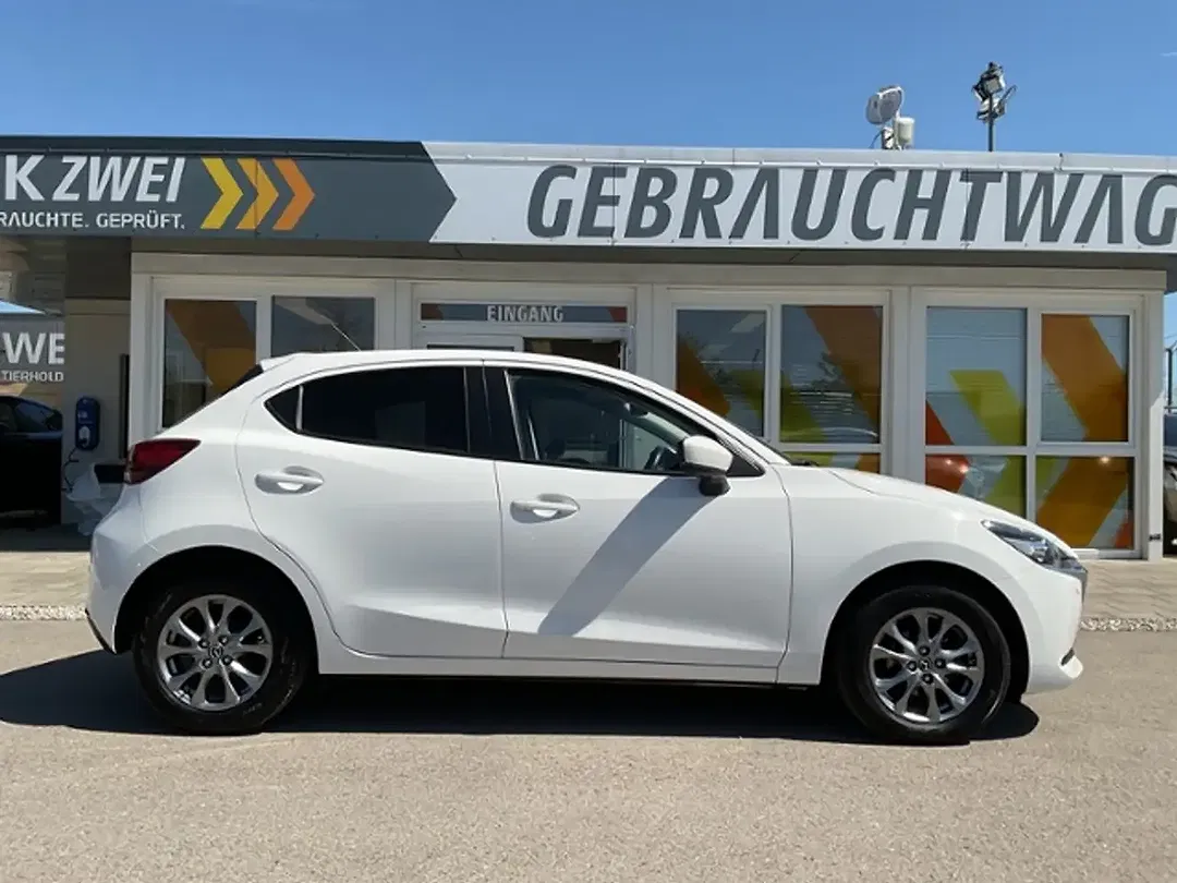 Mazda 2 - Thumbnail 8