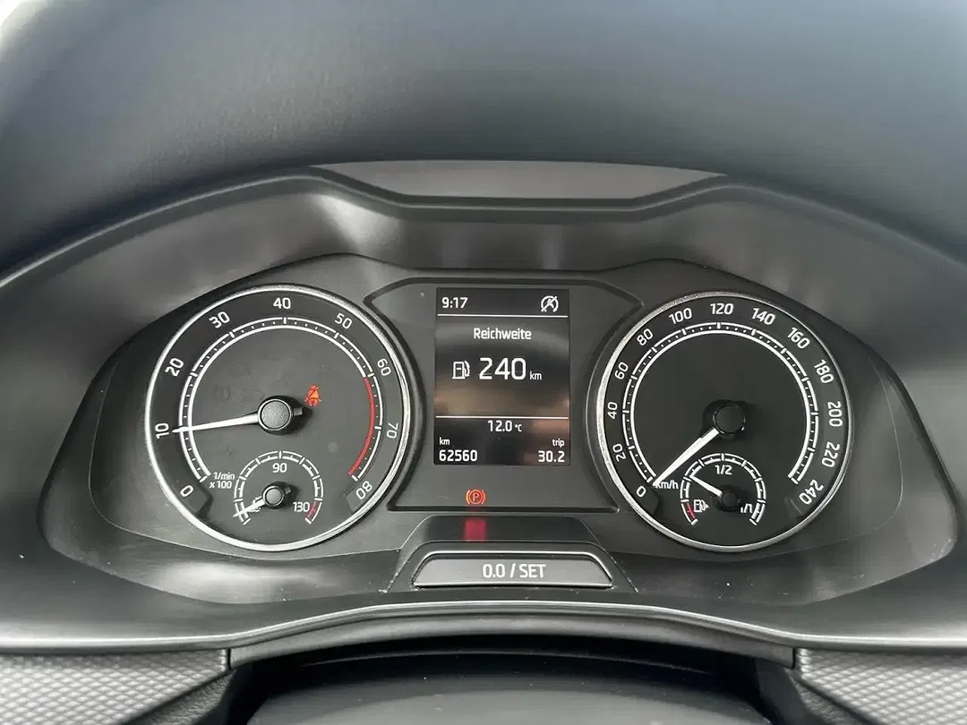 Skoda Scala - Thumbnail 10