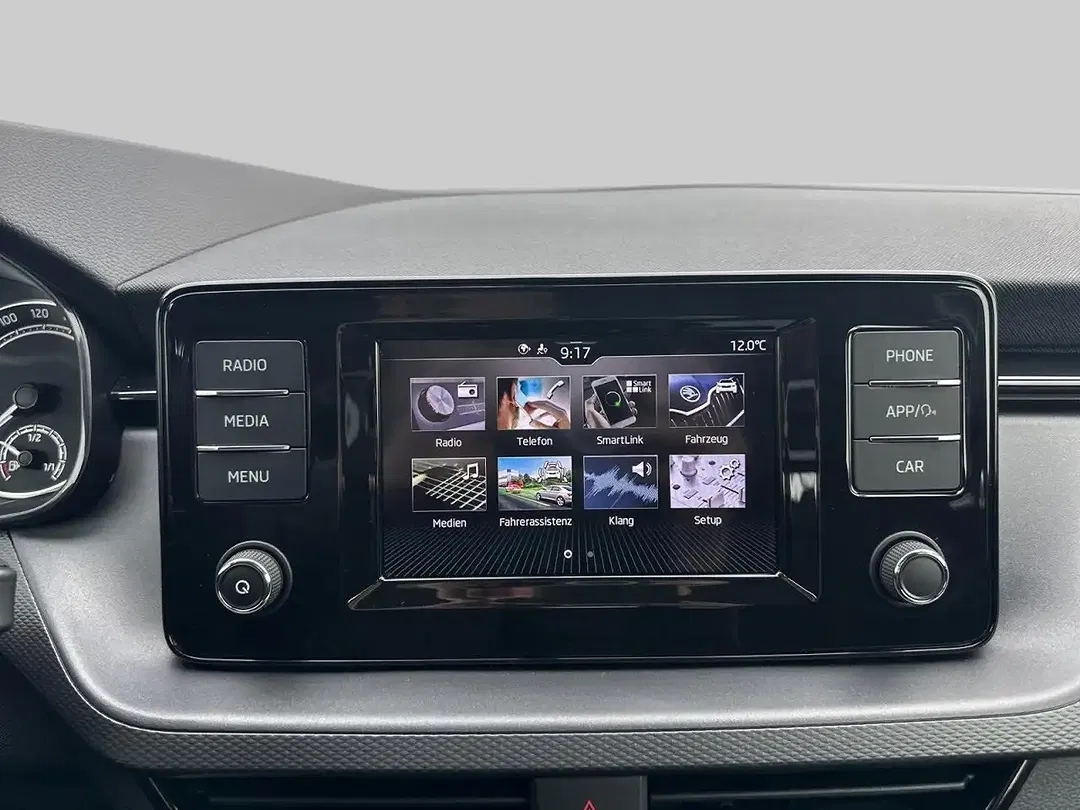 Skoda Scala - Thumbnail 9