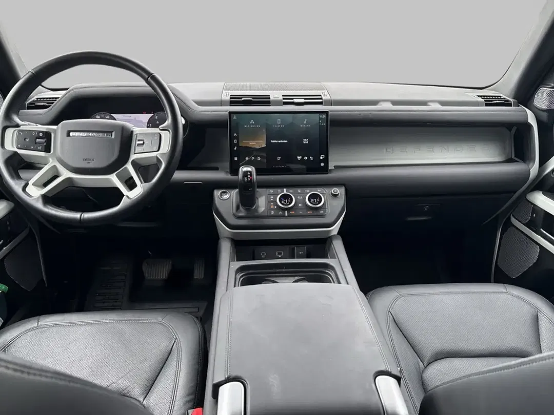 Land Rover Defender - Thumbnail 4