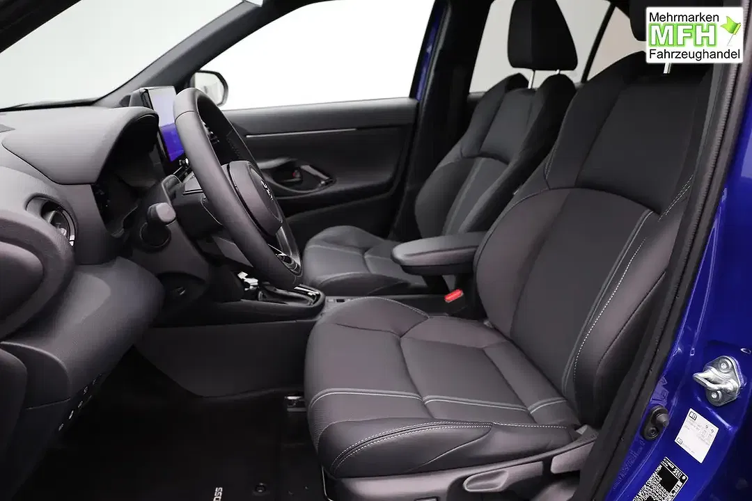 Toyota Yaris - Thumbnail 10
