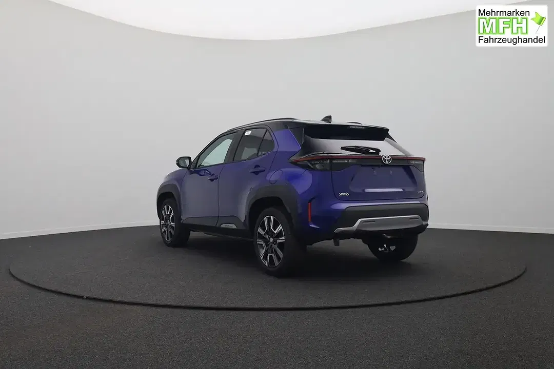 Toyota Yaris - Thumbnail 3